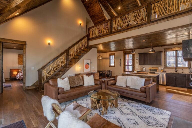 Clementine Cabin Living Room 2